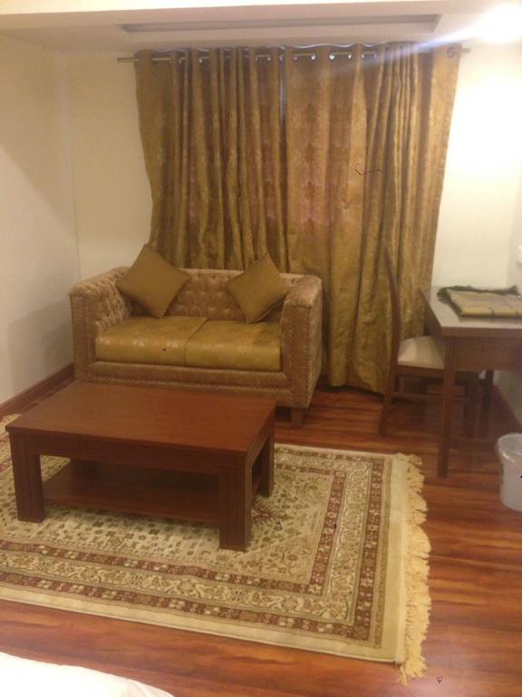Hotel Diplomat İslamabad Dış mekan fotoğraf