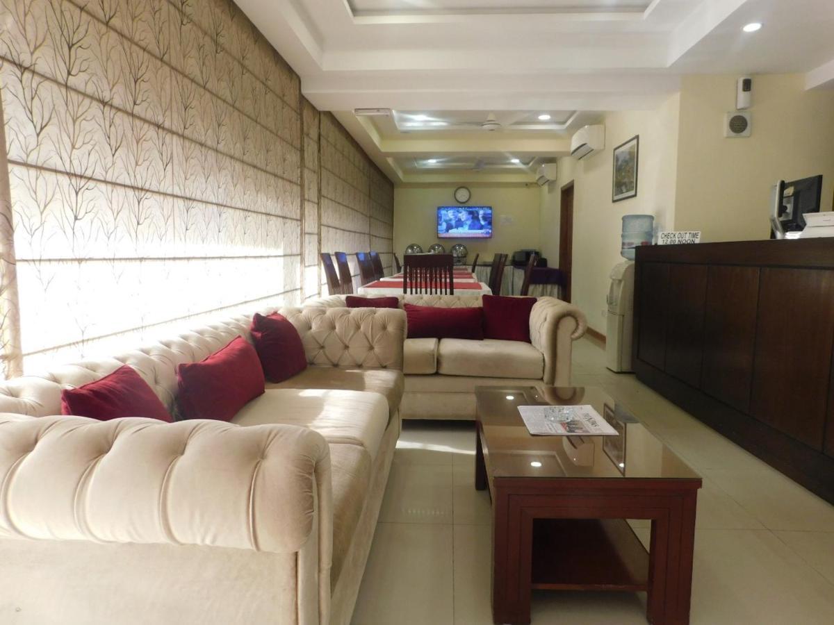 Hotel Diplomat İslamabad Dış mekan fotoğraf