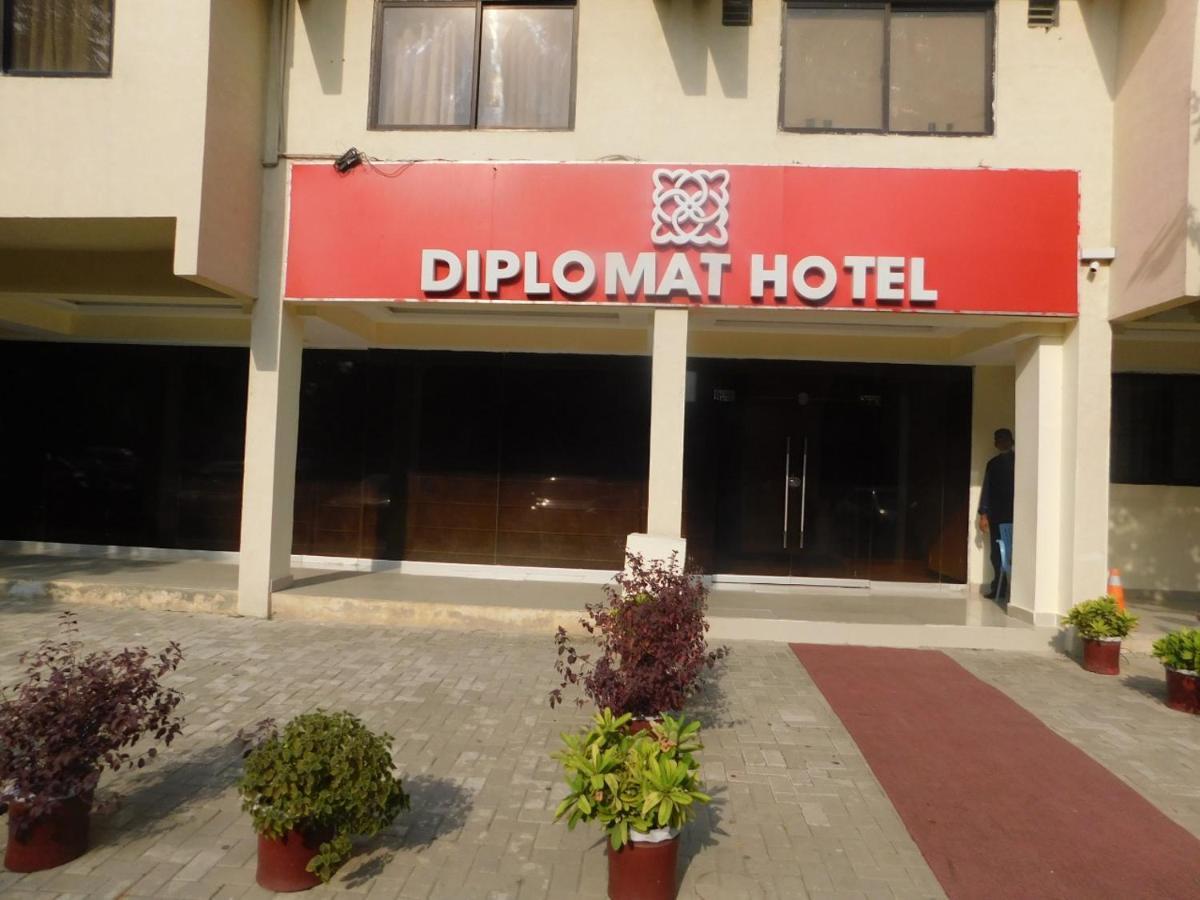Hotel Diplomat İslamabad Dış mekan fotoğraf