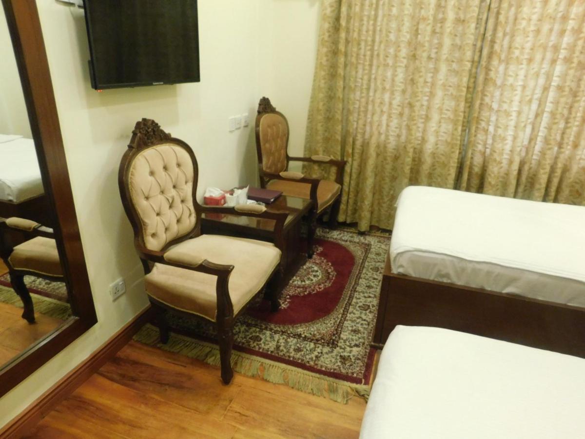 Hotel Diplomat İslamabad Dış mekan fotoğraf