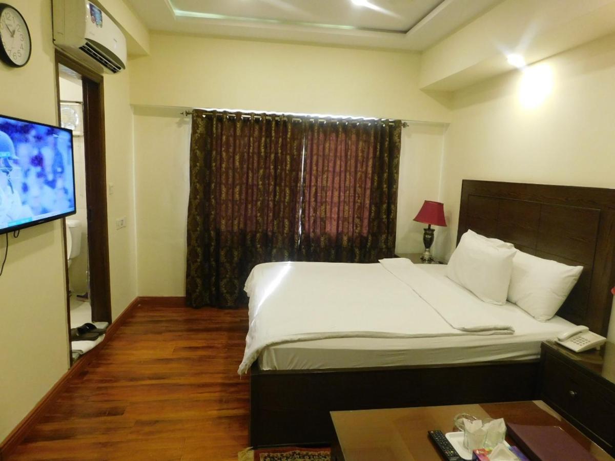 Hotel Diplomat İslamabad Dış mekan fotoğraf