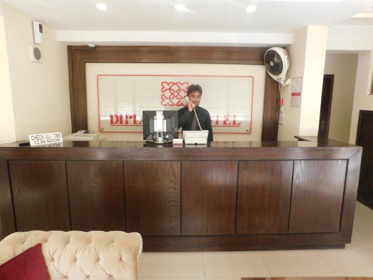 Hotel Diplomat İslamabad Dış mekan fotoğraf